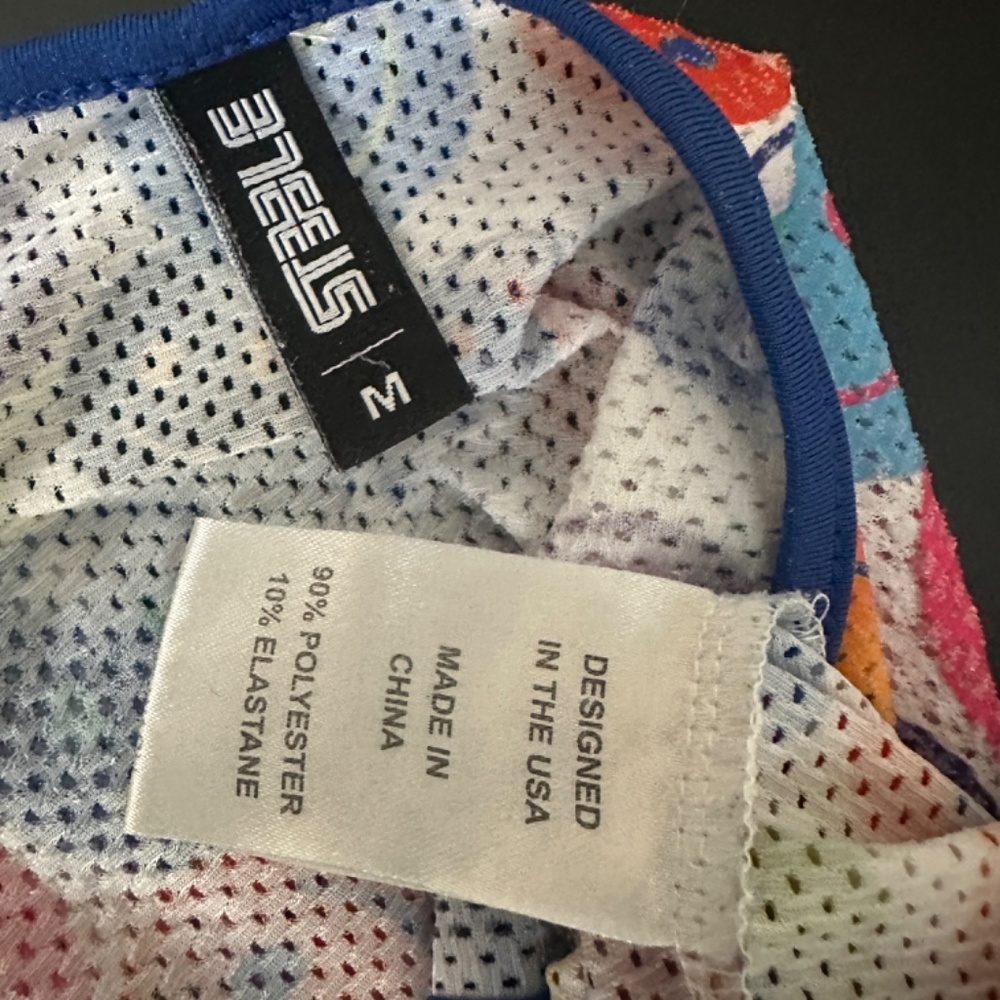 Steele Mesh Tank Top Gently worn 90% polyester / 10% elastane - Picture 5 of 5